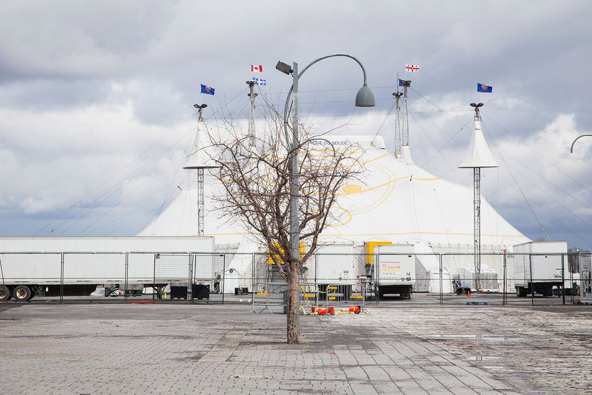 2281 — Vieux-Port de Montréal Tente du Cirque du Soleil